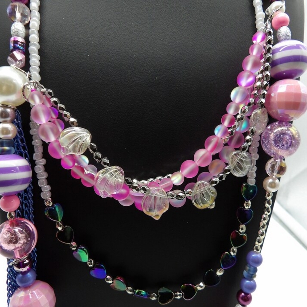 🆕️ Pink & Purples Multi Layered Necklace - Picture 8 of 10